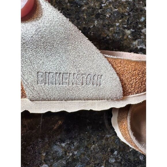 Birkenstock Gizeh Women's Thong Sandals Gold Size 38 Casual Summer - Picture 8 of 8